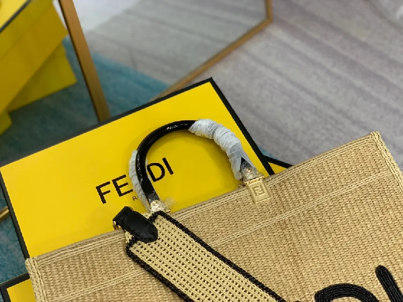 Ladies Fendi shoulder bags with a magnetic - closure flap for easy opening and closingWF -  Fendi Bag - 354