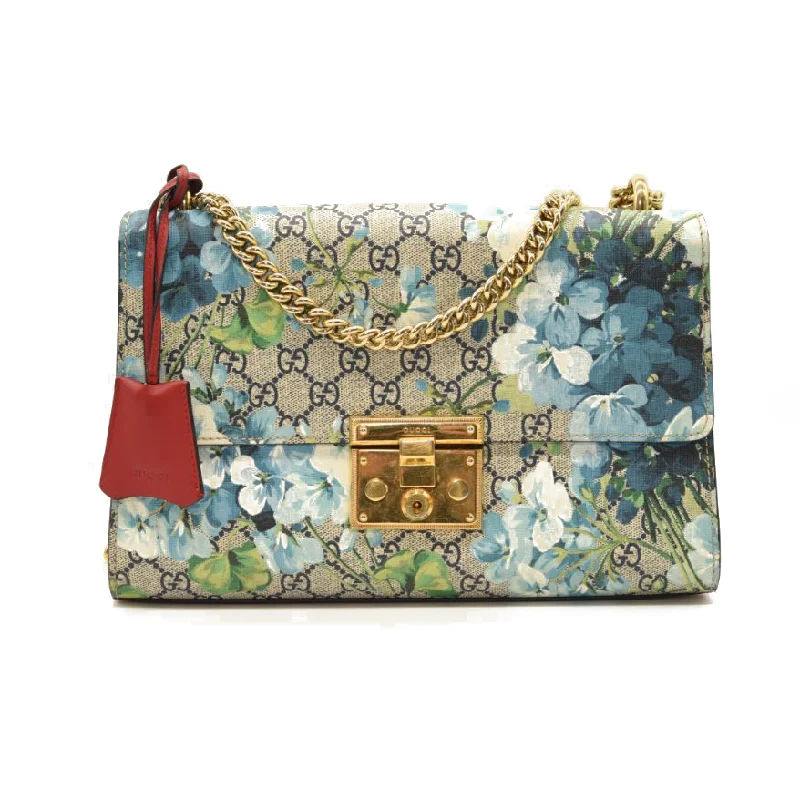 Gucci tote bags for women with a printed Gucci logoGUCCI GG Supreme Blooms Medium Padlock Shoulder Bag