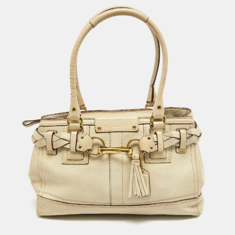 Ladies Coach Rogue bags with a star - shaped charm for a playful touchOff White Leather Hampton Tote