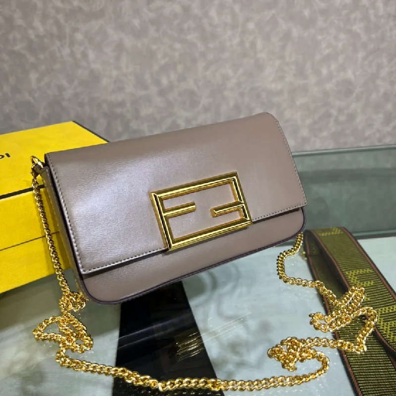 Ladies Fendi crossbody bags with a wide - width strap for enhanced comfort during long - term useWF -  Fendi Bag - 305