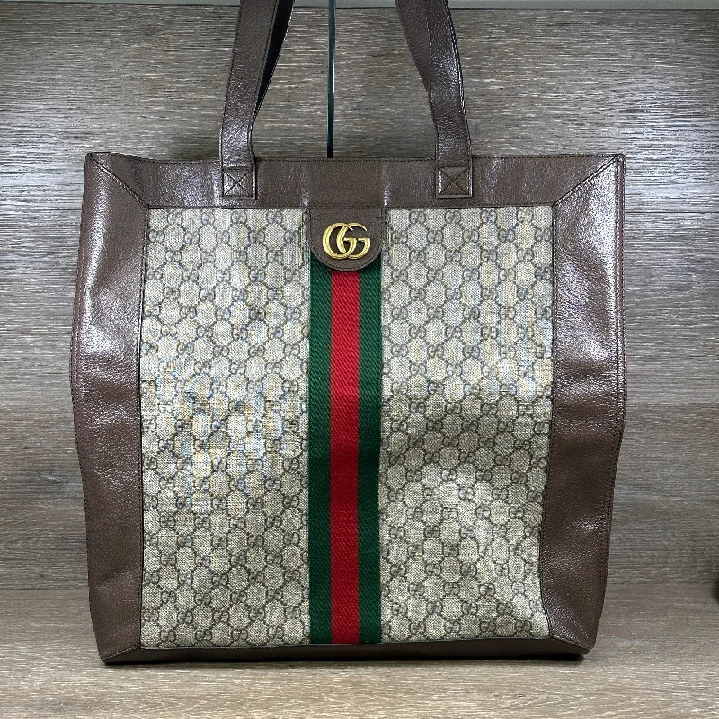 Ladies Gucci Dionysus bags with a star - shaped charmGucci GG Supreme Canvas Ophidia Tote - Large