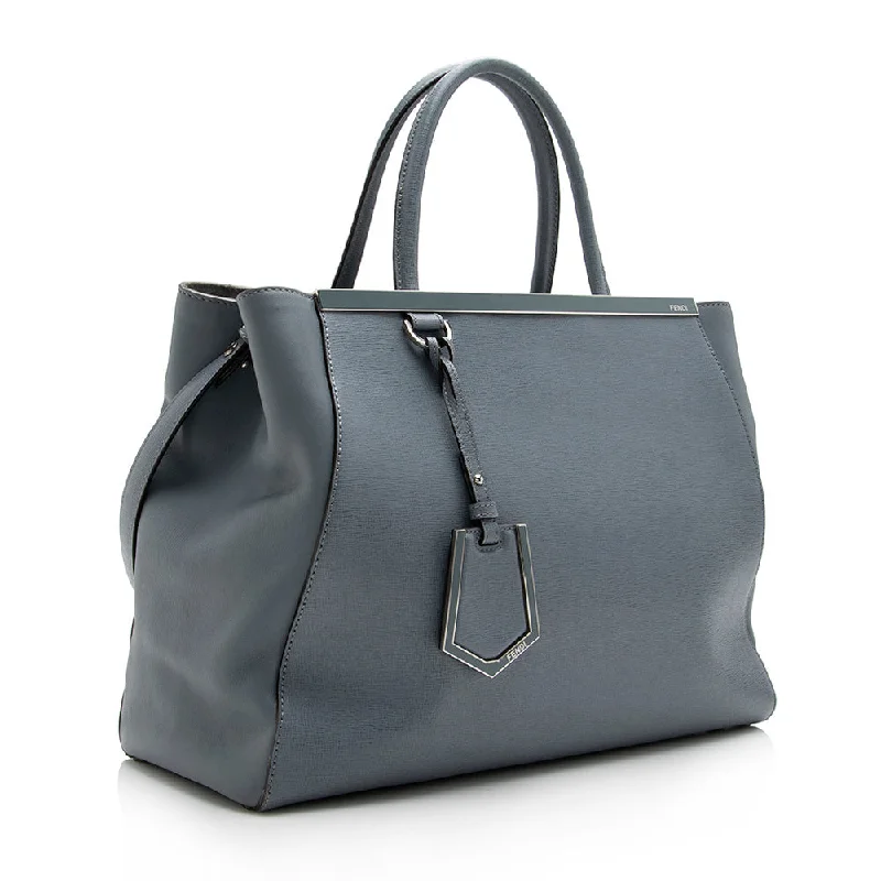 Fendi bags with a patent - leather finish for a shiny and sophisticated appearanceFendi Leather 2Jours Medium Tote (SHF-17665)