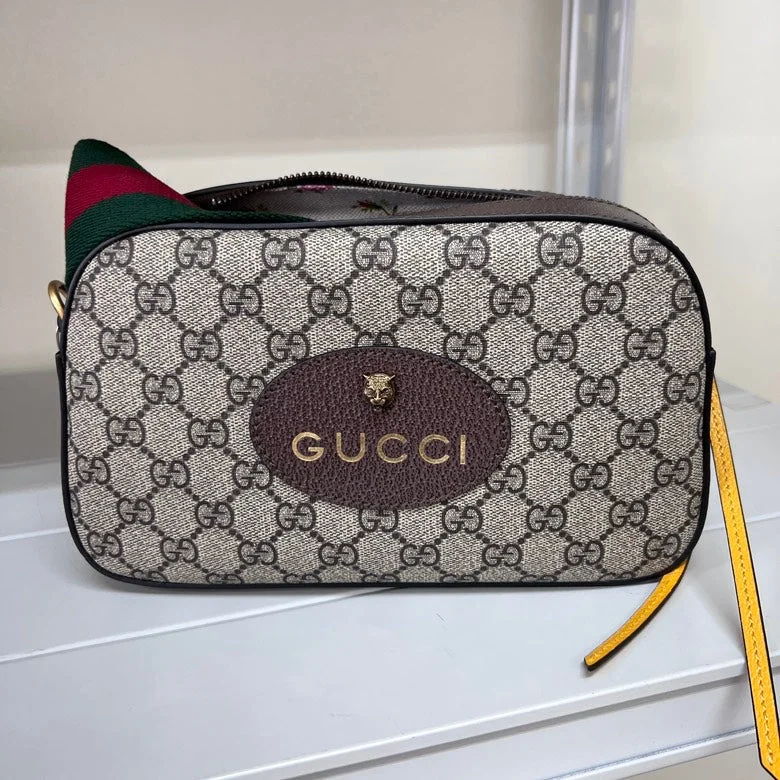 Women Gucci bags with a magnetic snap closure for easy accessGucci GG Supreme Neo Vintage Messenger Crossbody Bag,Beige