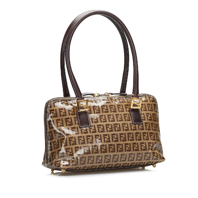 Fendi bags with a detachable tablet holder for using tablets on the goFendi Glazed Zucchino Handbag (SHG-ApQRp4)