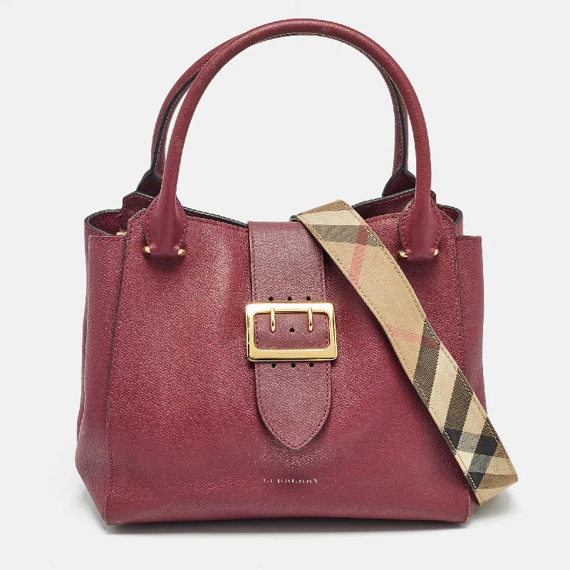 Breathable Burberry Gym Bags for WorkoutsBurgundy Leather Buckle Tote