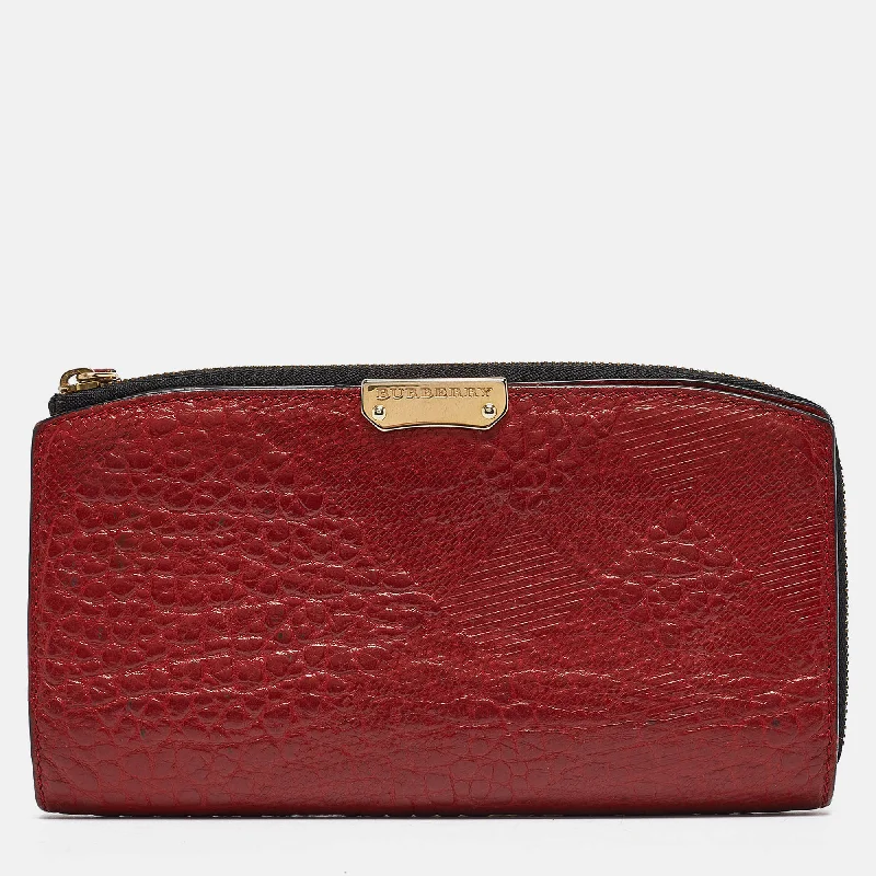 Burberry Bags with Zipper Compartments for SecurityRed Leather Alvington Continental Wallet