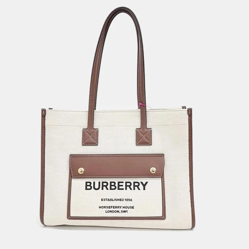 Burberry Bags for Women's Spring 2025 CollectionFreya Medium Bag