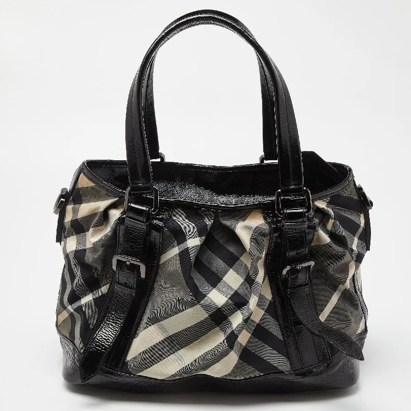 Foldable Burberry Shopping Bags for ConvenienceBlack/Grey Beat Check Canvas and Patent Leather Lowry Tote