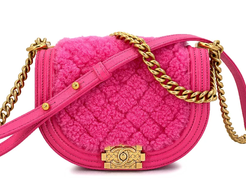 Chanel All - Match Handbag for Versatile StylingChanel Fuchsia Pink Shearling Round Boy Flap Bag GHW EB1