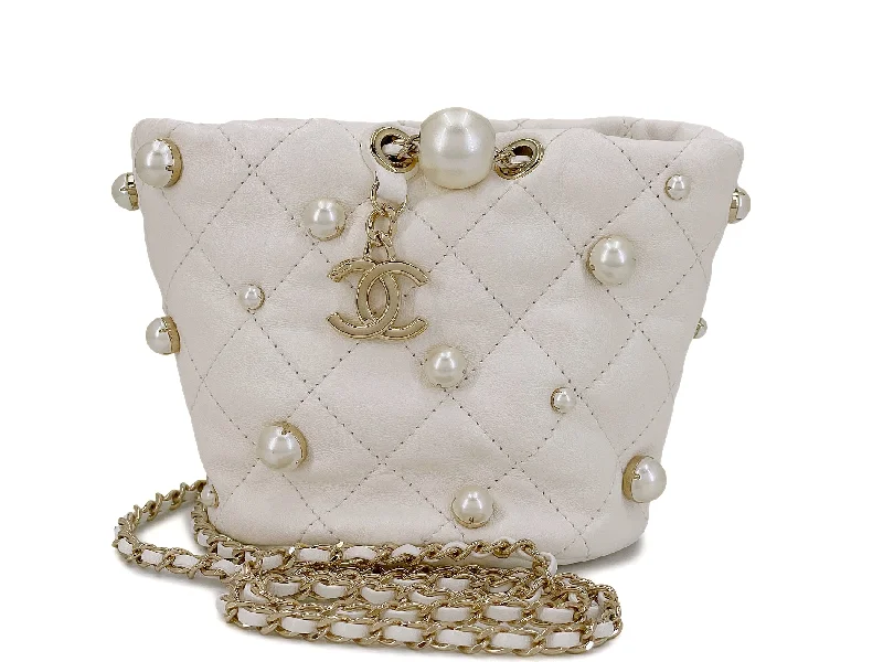 Chanel Lightweight Handbag for Daily ErrandsChanel Cream Mini Pearl Bucket Bag 09H (excellent)