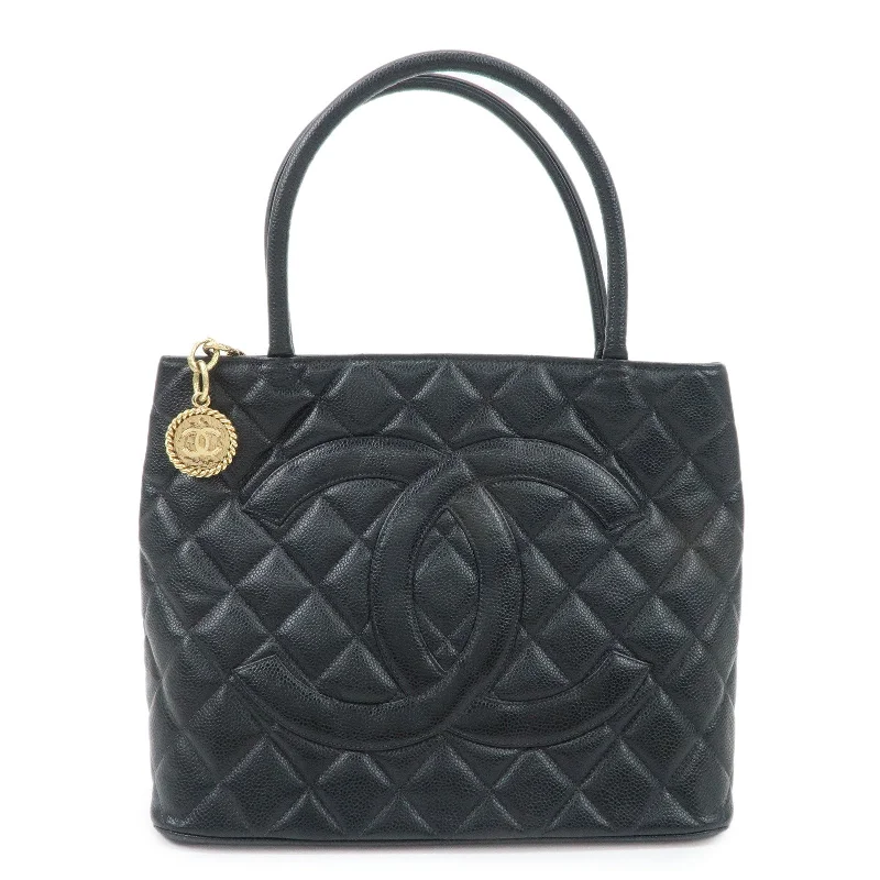 Chanel All - Match Handbag for Versatile StylingCHANEL Caviar Skin Matelasse Tote Bag Black A01804