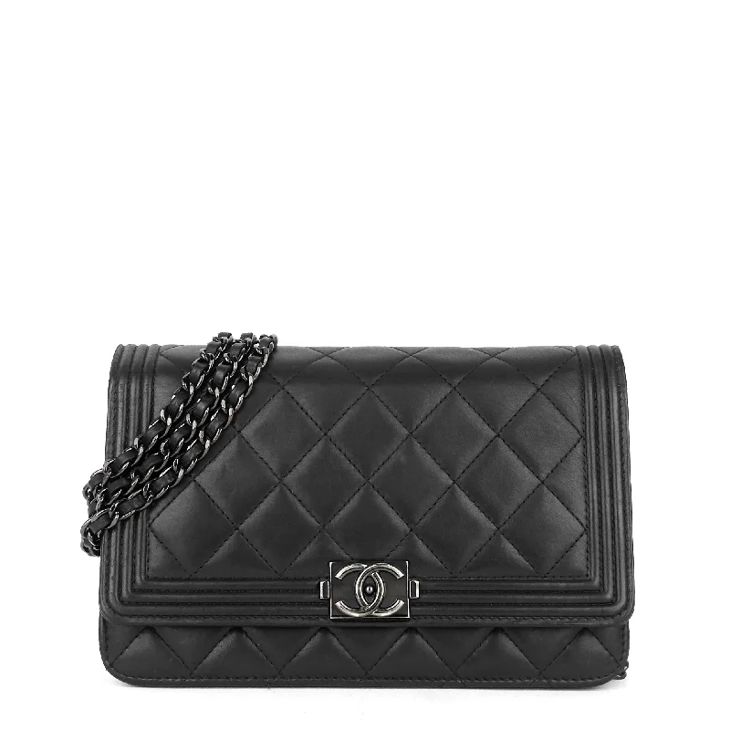 Chanel Quilted Leather Shoulder Bag for FashionistasBoy Wallet on Chain WOC Lambskin Leather Bag