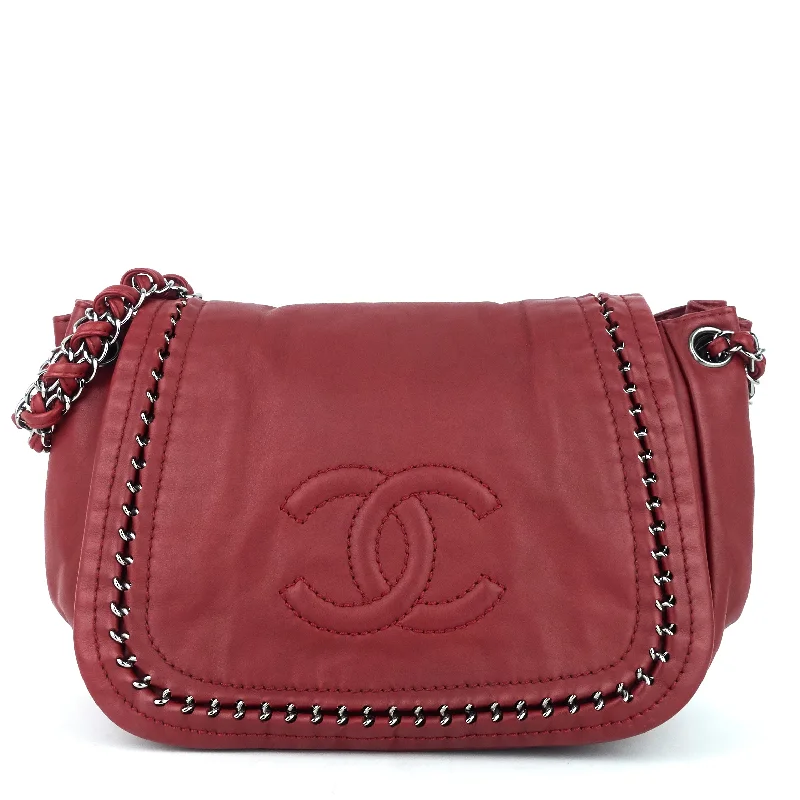 Chanel Quilted Leather Shoulder Bag for FashionistasLeather Luxe Ligne Accordion Flap Bag