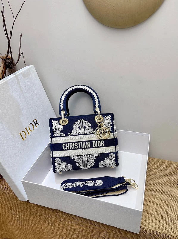 Luxury Christian Dior crossbody bags with a chain - link strapBC - Dior Bags - 082