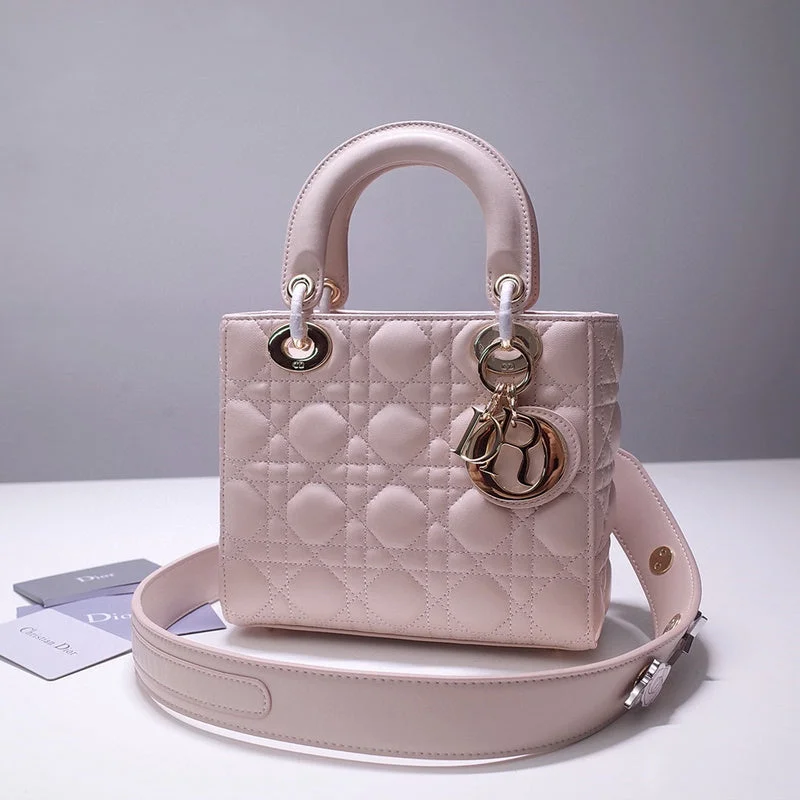 Trendsetting Christian Dior crossbody bags with a colorful strapChristian Dior  Bags - 2914