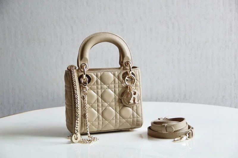 High - fashion Christian Dior bags with a geometric patternChristian Dior  Bags - 2932