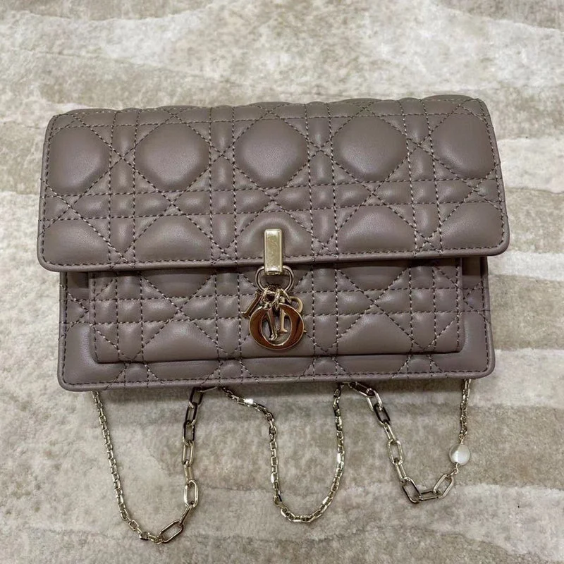 Christian Dior Saddle bags with a distressed leather finishChristian Dior  Bags - 3192