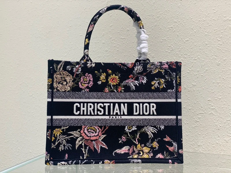 Christian Dior bags with a quilted pattern and gold - toned hardwareChristian Dior  Bags - 3278