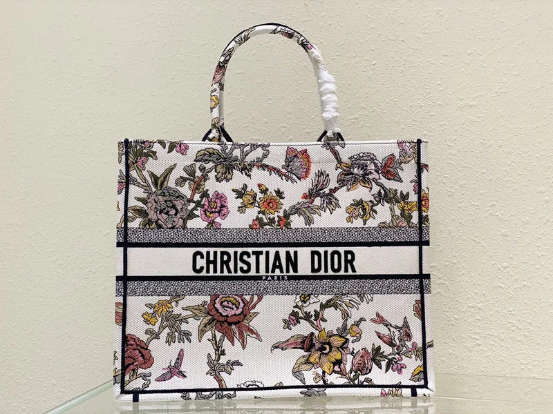 Christian Dior handbags with a detachable mirror for on - the - go touch - upsChristian Dior  Bags - 3282