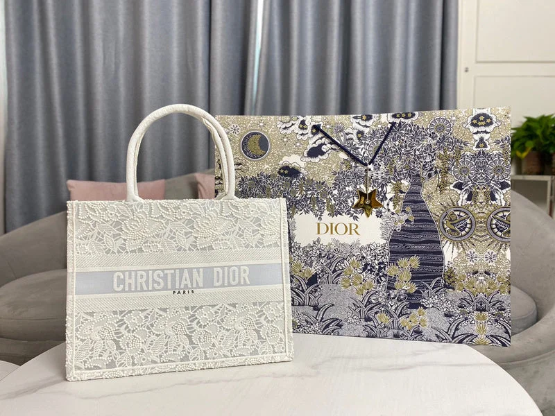 Christian Dior bags with a quilted pattern and gold - toned hardwareChristian Dior  Bags - 3361