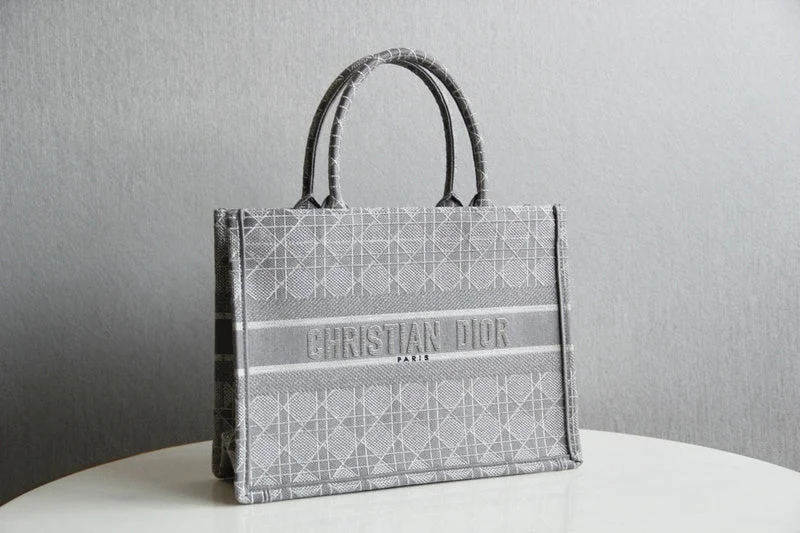 Christian Dior tote bags with a printed Dior logo on the frontChristian Dior  Bags - 3401