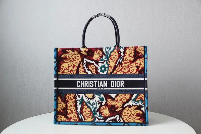 Stylish Christian Dior shoulder bags with a tassel - adorned zipperChristian Dior  Bags - 3412