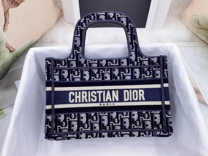 Christian Dior Saddle bags with a patent leather finish for a shiny lookChristian Dior  Bags - 3413