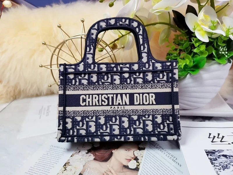 Christian Dior handbags with a removable shoulder strap for versatilityChristian Dior  Bags - 3416