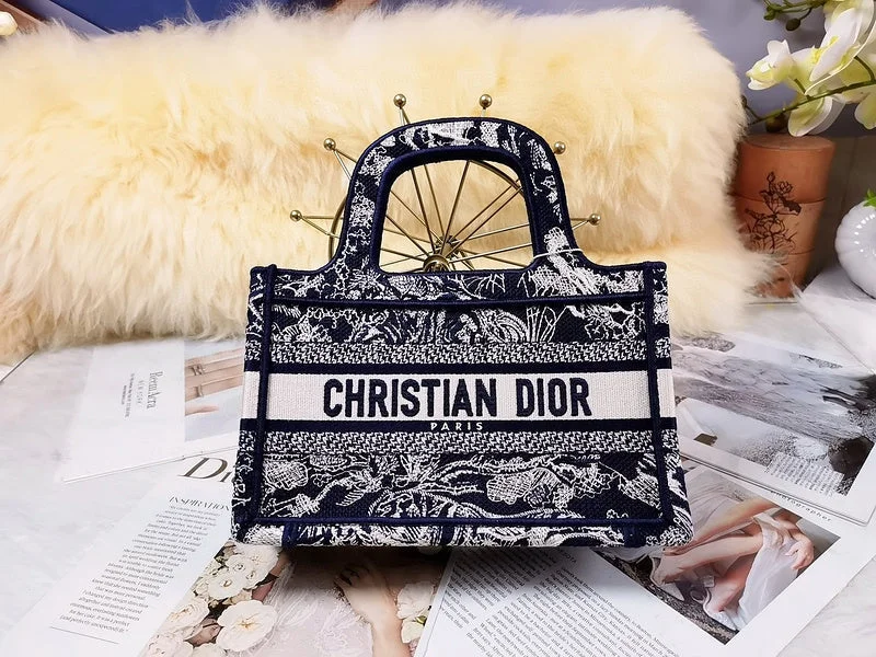 Christian Dior bags with a detachable coin purse insideChristian Dior  Bags - 3418